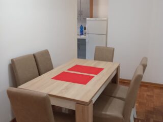2a-dining-room-Celebonovica-Bezanija-Beograd-flat-sale-tenanted-Expo-2027-prodaja-sa-zakupcima-tenanted-invest-estate-property-bitcoin-Serbia