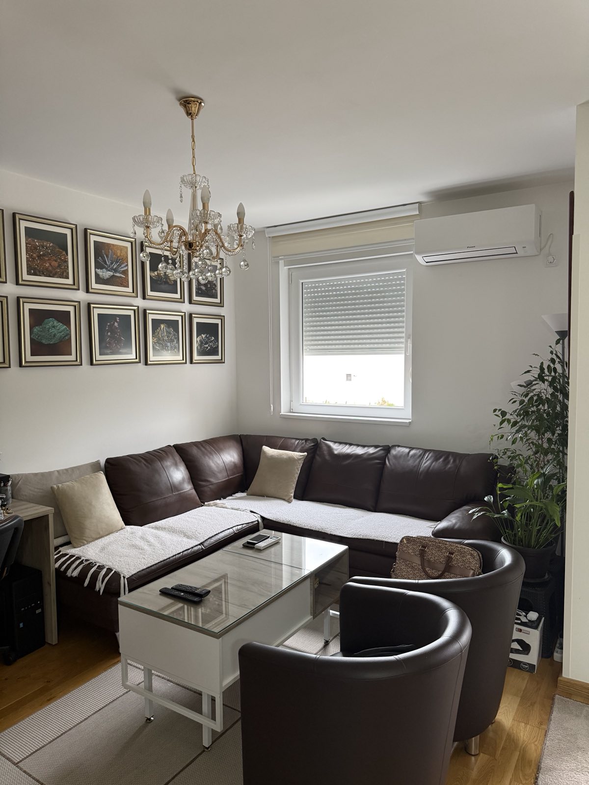 Novi Sad, Adice, 80m2, na prodaju nov namešten stan
