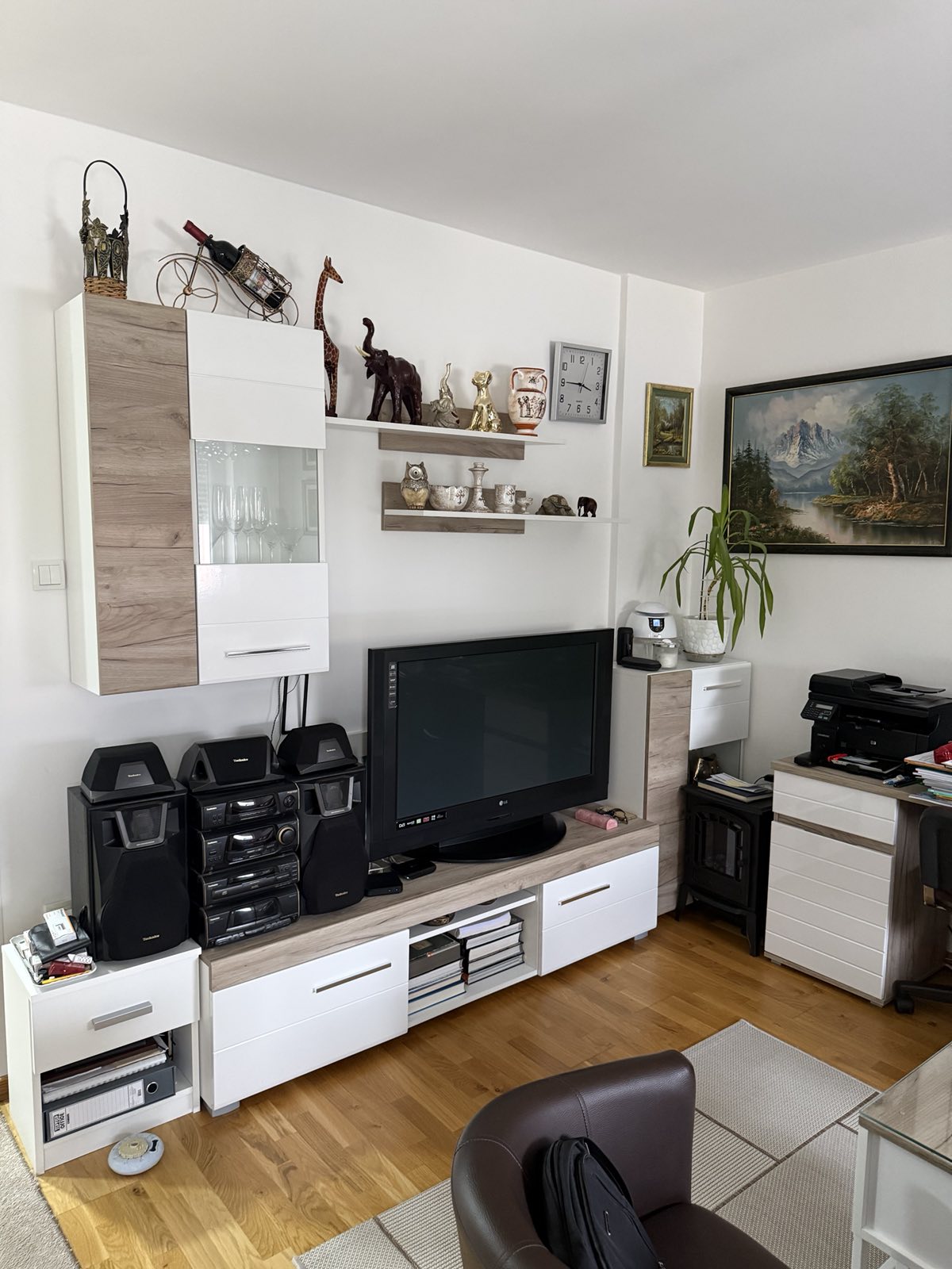 Novi Sad, Adice, 80m2, na prodaju nov namešten stan
