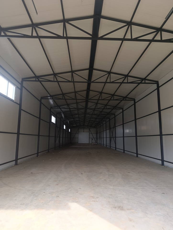 IZDAJE SE HALA – POSLOVNI PROSTOR MAGACIN Centar naselja Busije – opština Zemun I